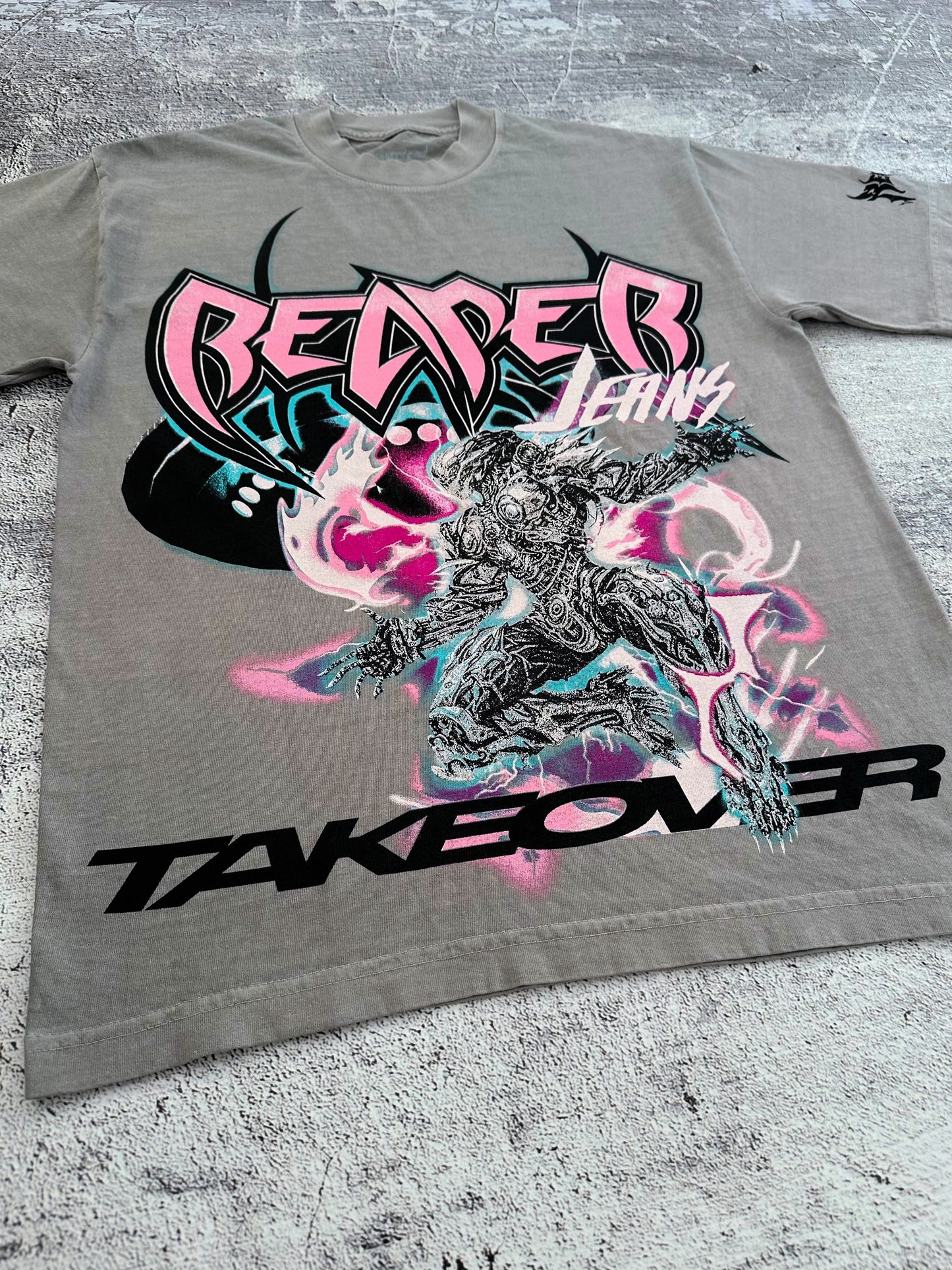 TAKEOVER TEE